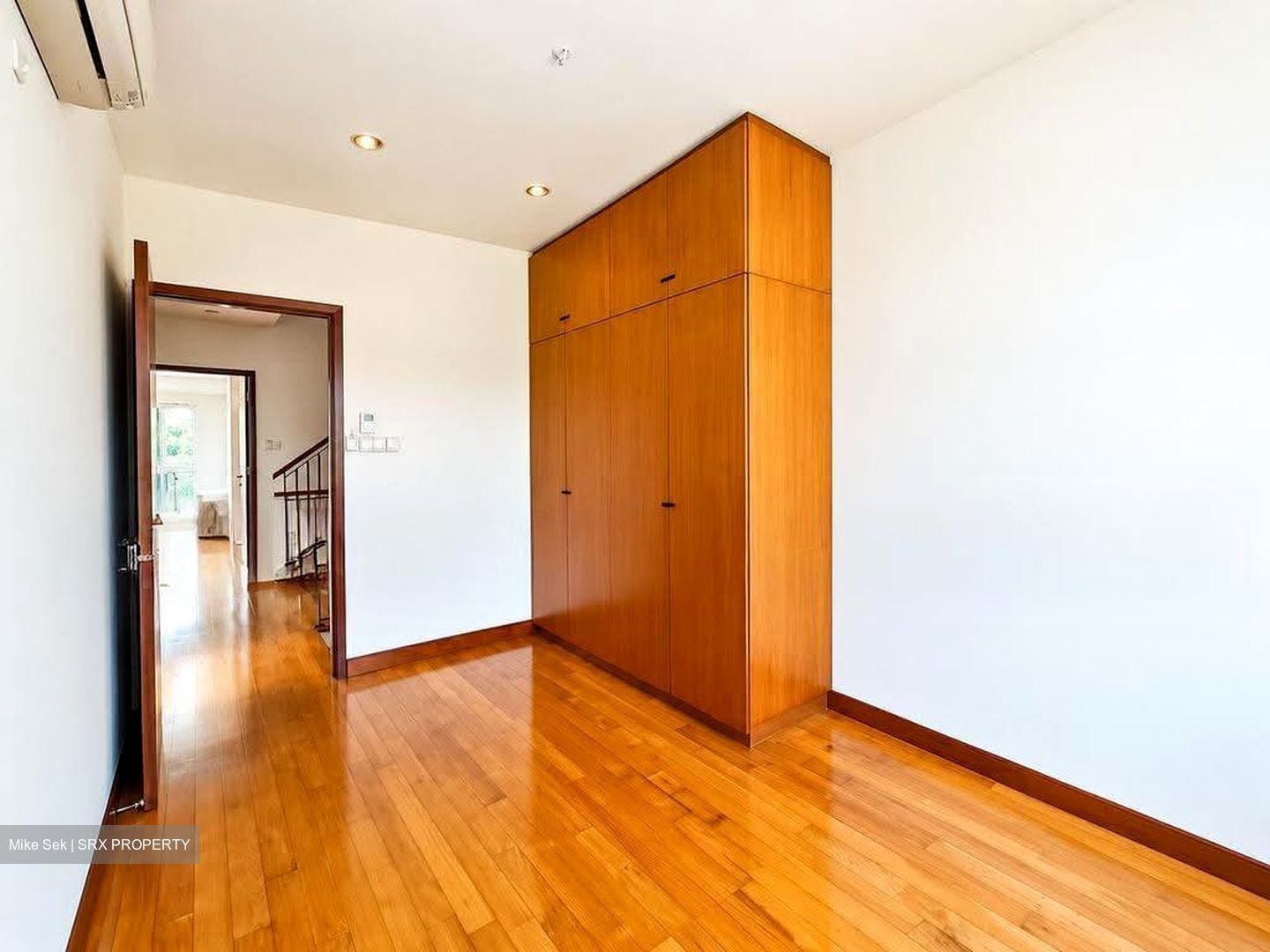Coronation Road West (D10), Semi-Detached #617019601